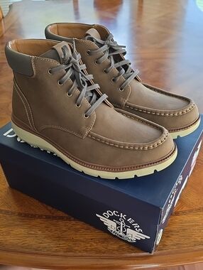 Dockers Rowan Cushioned Round Toe Lace-Up Boots DARK TAN Men's Size 9 M - NEW